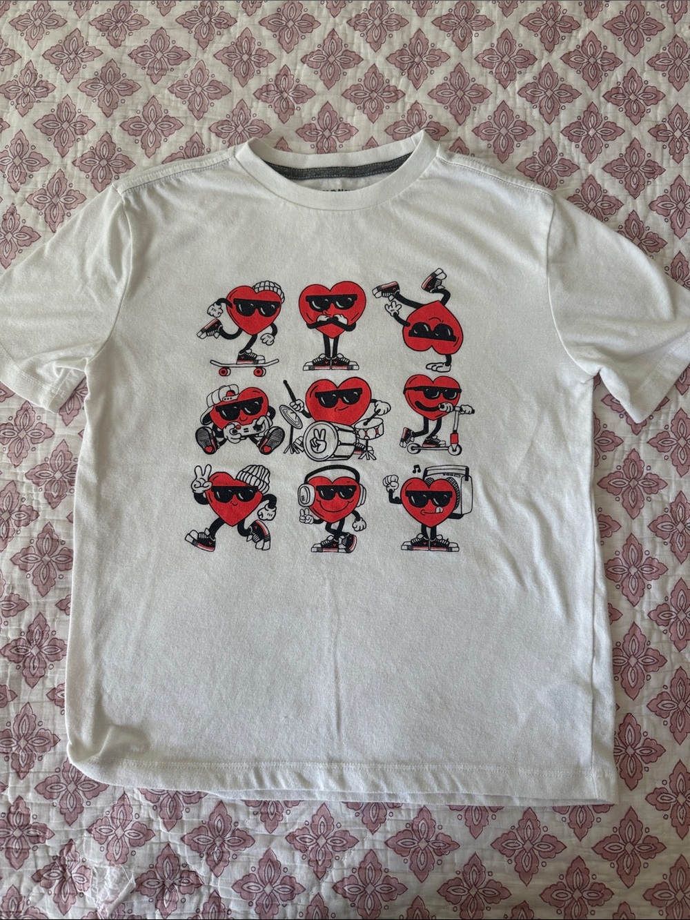 Old Navy Kids White Graphic Heart Characters Tee - Red Heart Print - Valentines
